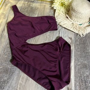 ABERCROMBIE & FITCH ONE SHOULDER SIDE CUT OUT ONE PIECE-SWIMSUIT